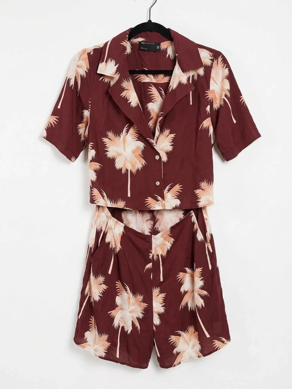 ASOS Burgundy Tropical Print High-Waist Shorts Romper Size 8 - Picture 3 of 5